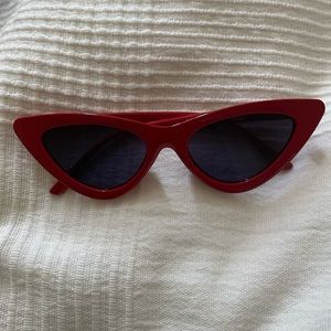 Cat eye sunglasses